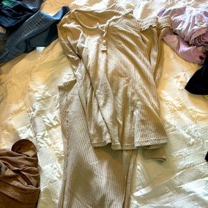 Maurice’s lounge set